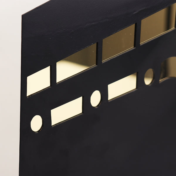 Kaaba-Inspired Table Decor – Metal & Wooden Islamic Display Piece