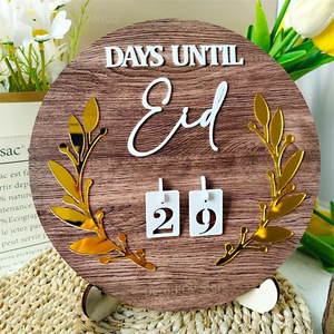 Wood Circle Ramadan and Eid Countdown Calendar with Bracket